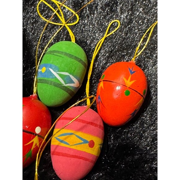 Vintage Hand-Painted Wooden Easter Egg Ornaments Easter Tree Bundle Of 15 - Picture 8 of 10